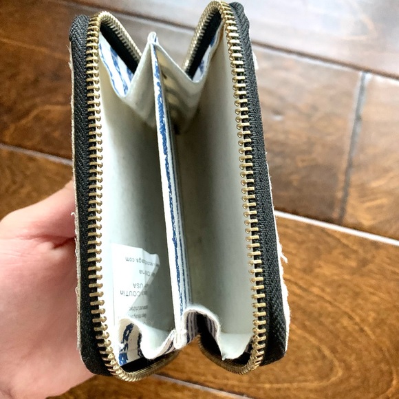 Scout Blue and White Striped Wallet - Picture 5 of 9